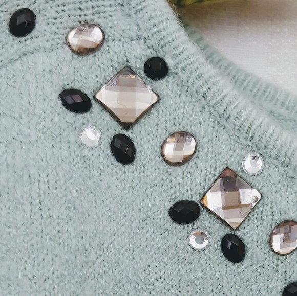 Cable & Gauge Embellished Crew Neck Sweater - Picture 4 of 6